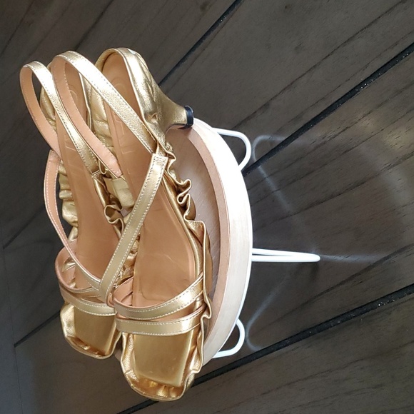 GANNI Ruffle Square Toe Slingback Sandals, Metallic Gold, 36 - Picture 4 of 8